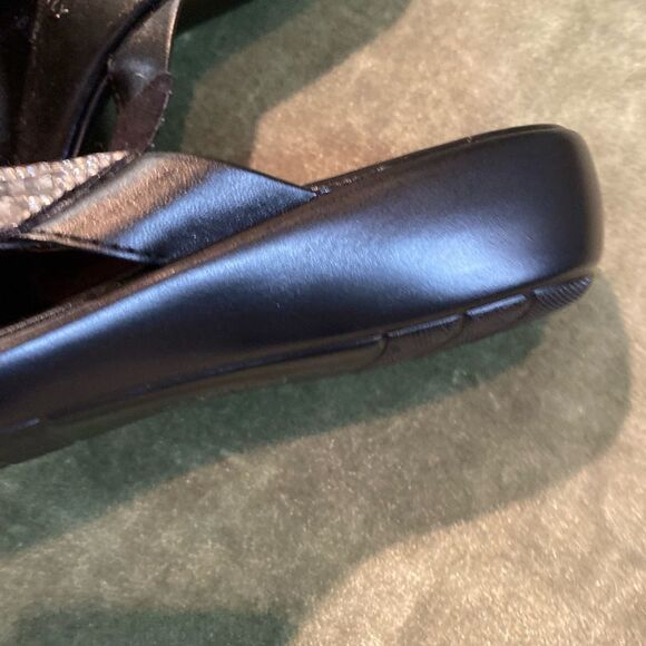 #202 ITALIAN SHOEMAKER Crystal Sandals - Picture 13 of 13